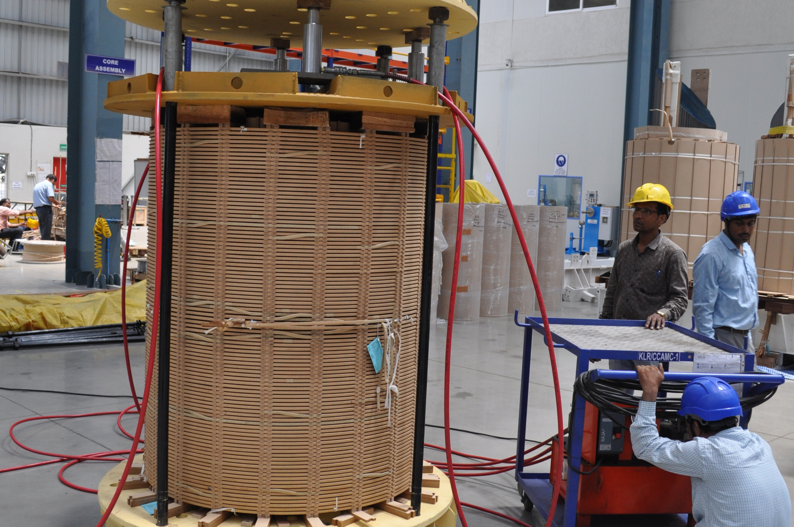 WINDING COILS HYDRAULIC COIL PRESSING